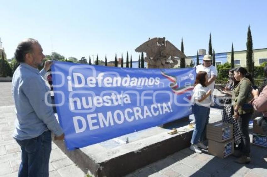TLAXCALA . MANIFESTACIÓN INE