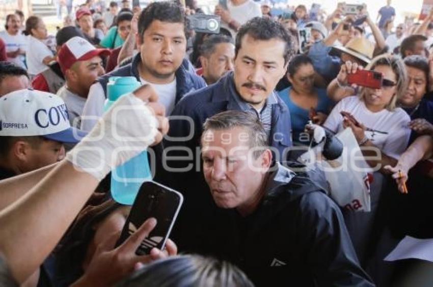 ENTRENAMIENTO MASIVO . JULIO CÉSAR CHÁVEZ