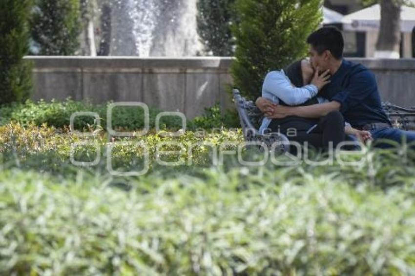 TLAXCALA . DÍA INTERNACIONAL DEL BESO