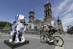 CALLE 16 DE SEPTIEMBRE . ALEBRIJES