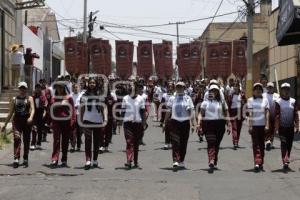 DESFILE 5 DE MAYO . ENSAYO