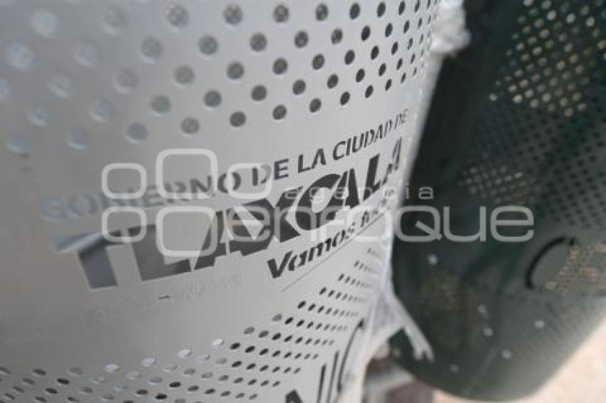 TLAXCALA . BOTES DE BASURA