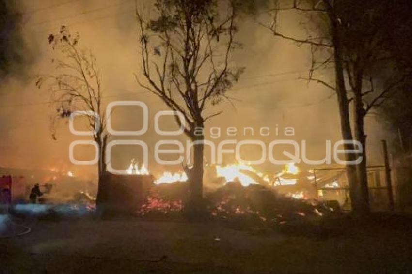 SAN LORENZO ALMECATLA . INCENDIO