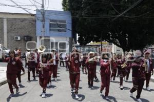 DESFILE 5 DE MAYO . ENSAYO