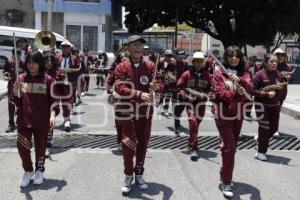 DESFILE 5 DE MAYO . ENSAYO