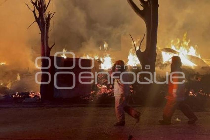 SAN LORENZO ALMECATLA . INCENDIO