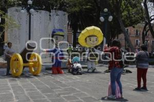 ZÓCALO . ADORNOS 5 DE MAYO