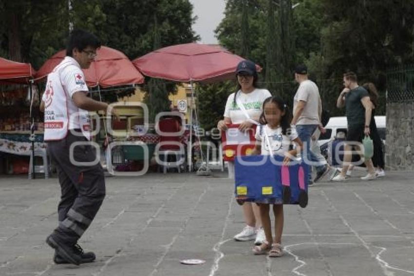 CRUZ ROJA . FERIA DE LA SALUD