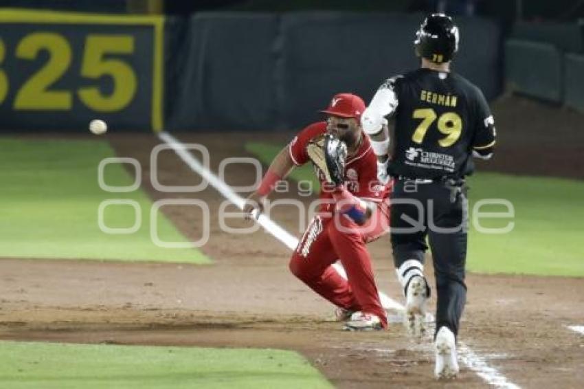 BÉISBOL . PERICOS VS EL ÁGUILA