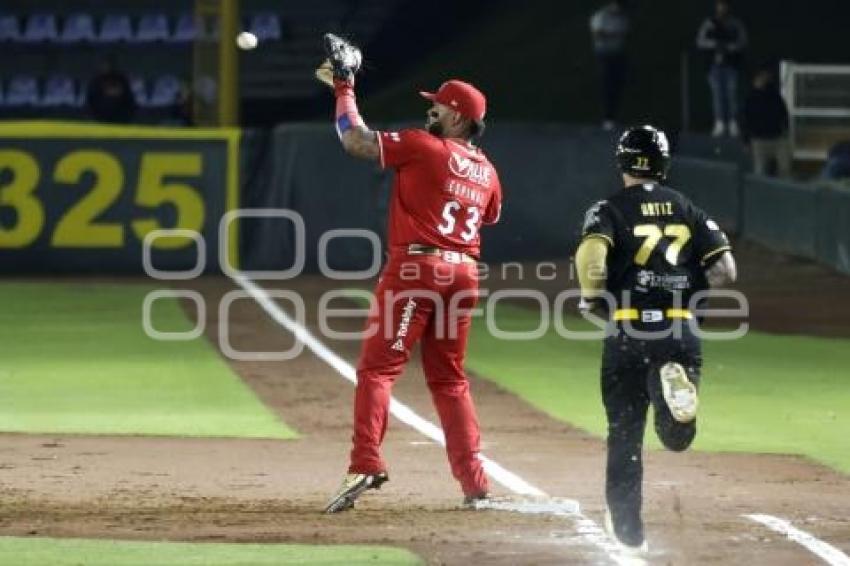 BÉISBOL . PERICOS VS EL ÁGUILA