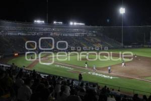 BÉISBOL . PERICOS VS BRAVOS