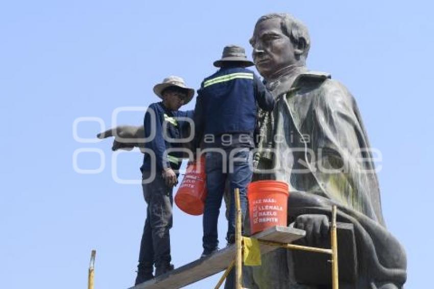 TLAXCALA . MONUMENTO BENITO JUÁREZ