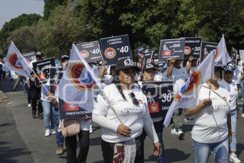 DÍA DEL TRABAJO . DESFILE