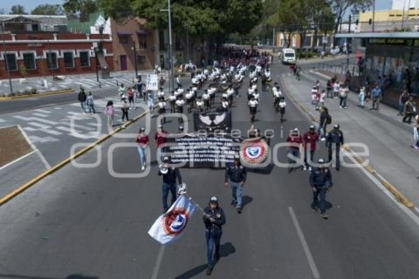 DÍA DEL TRABAJO . DESFILE