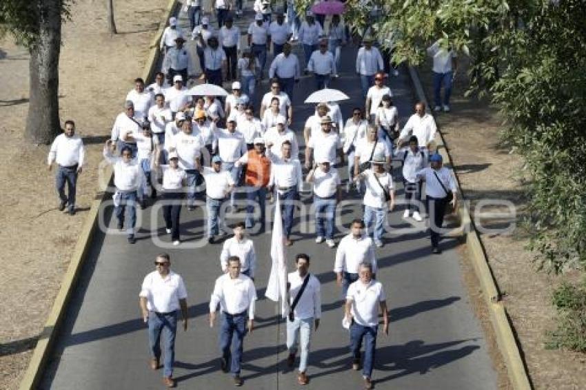 DÍA DEL TRABAJO . DESFILE