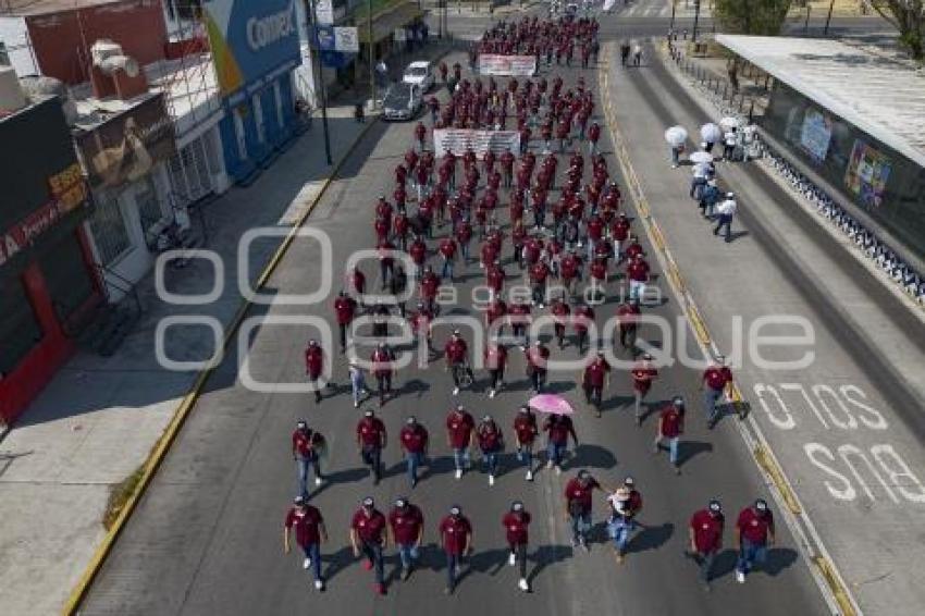 DÍA DEL TRABAJO . DESFILE