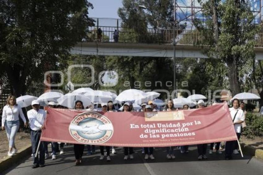 DÍA DEL TRABAJO . DESFILE