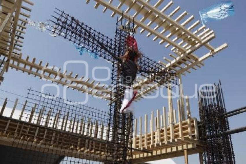 CONCURSO DE CRUCES