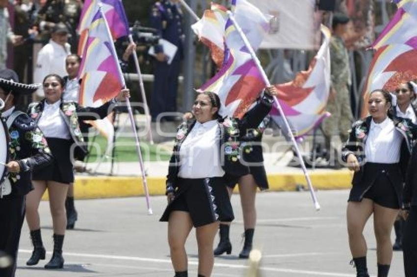 DESFILE 5 DE MAYO