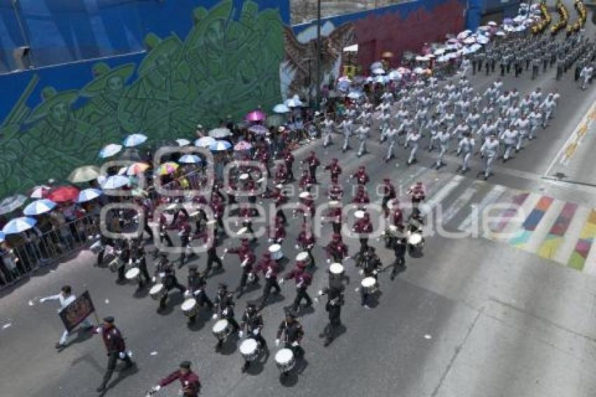 DESFILE 5 DE MAYO