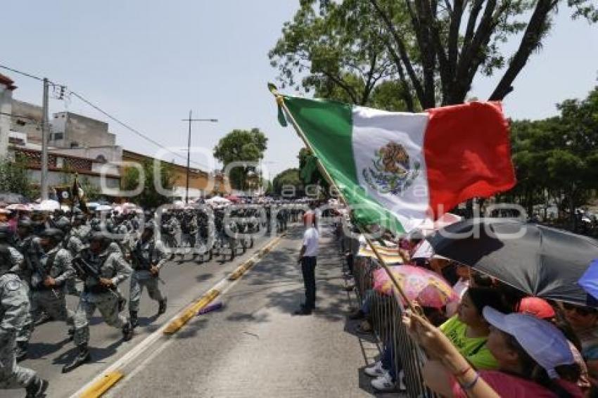 DESFILE 5 DE MAYO