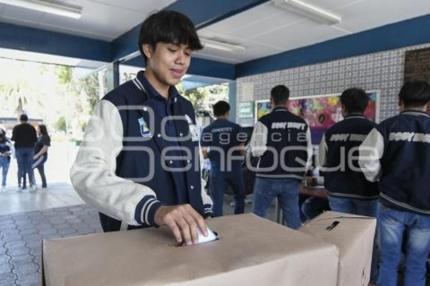 TLAXCALA . SIMULACRO ELECTORAL UNIVERSITARIO