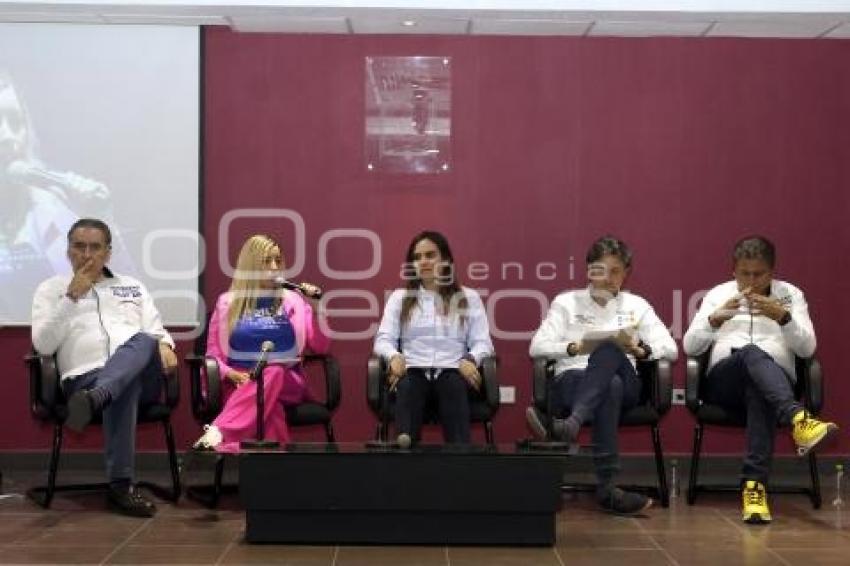 UPAEP . PANEL FUERZA Y CORAZÓN POR MÉXICO