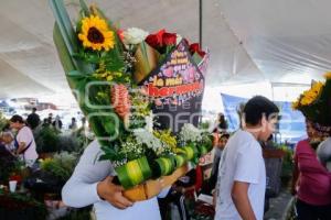 DÍA DE LAS MADRES . FLORES