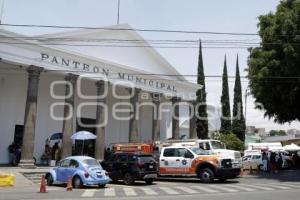 PANTEÓN . DÍA DE LAS MADRES