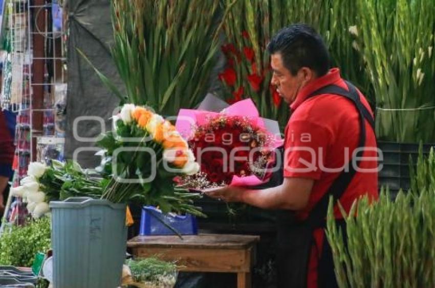 DÍA DE LAS MADRES . FLORES