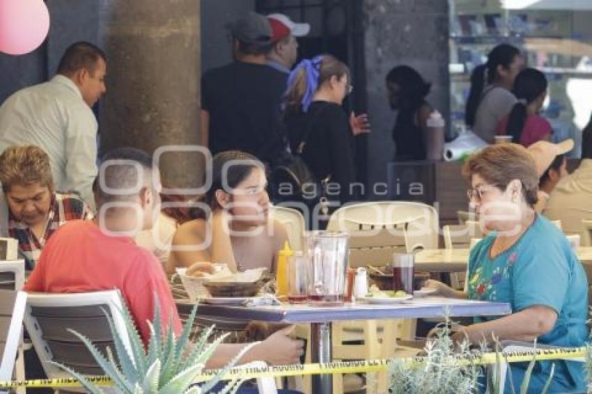 DÍA DE LAS MADRES . RESTAURANTES