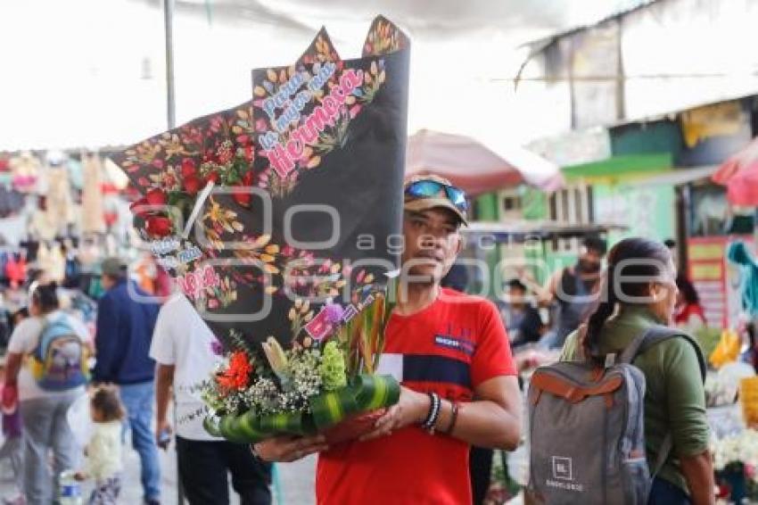 DÍA DE LAS MADRES . FLORES