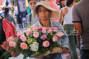 DÍA DE LAS MADRES . FLORES