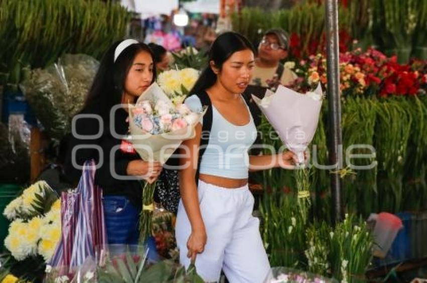 DÍA DE LAS MADRES . FLORES