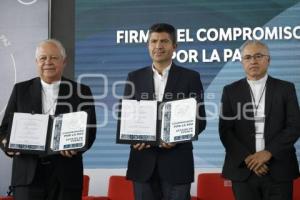 FIRMA COMPROMISO POR LA PAZ . RIVERA