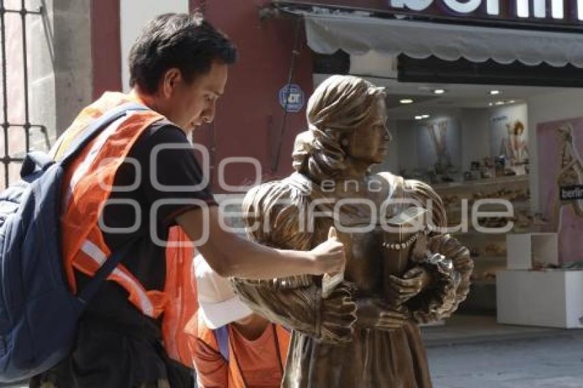 ESTATUAS CORREDOR 5 DE MAYO