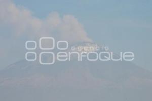 VOLCÁN POPOCATÉPETL . FUMAROLA