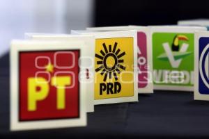 PARTIDOS POLÍTICOS . LOGOS