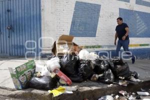 MEDIO AMBIENTE . BASURA