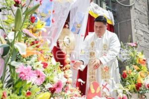 PROCESIÓN . CORPUS CHRISTI