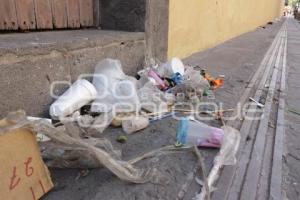 8 NORTE . BASURA