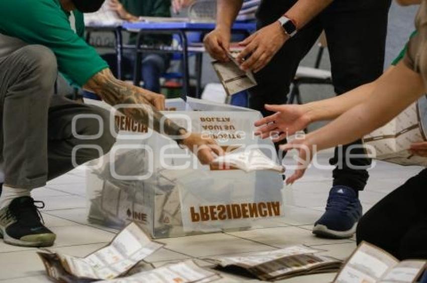ELECCIONES 2024 . CIERRE DE CASILLA
