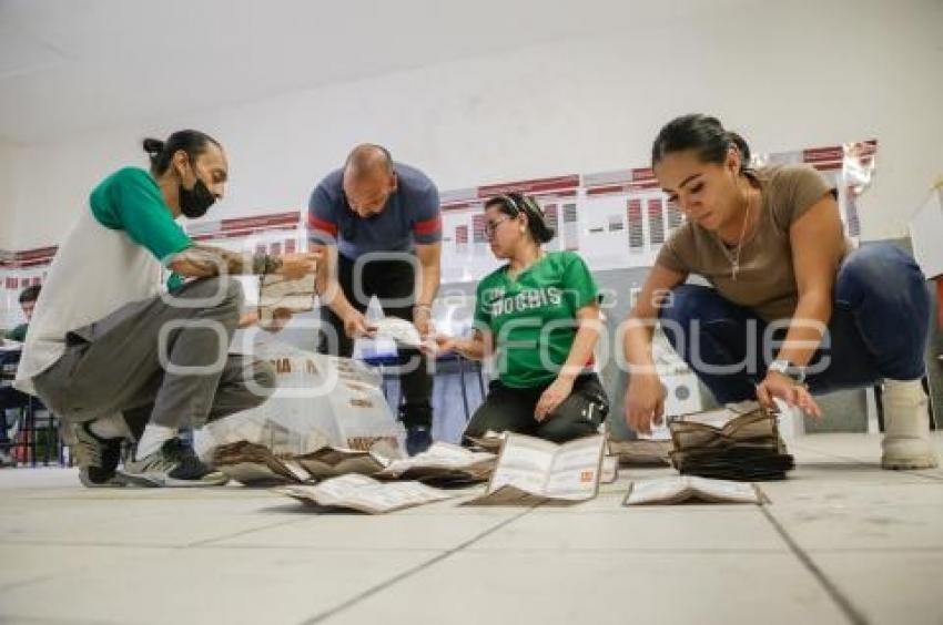 ELECCIONES 2024 . CIERRE DE CASILLA