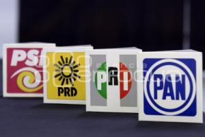 PARTIDOS POLÍTICOS . LOGOS