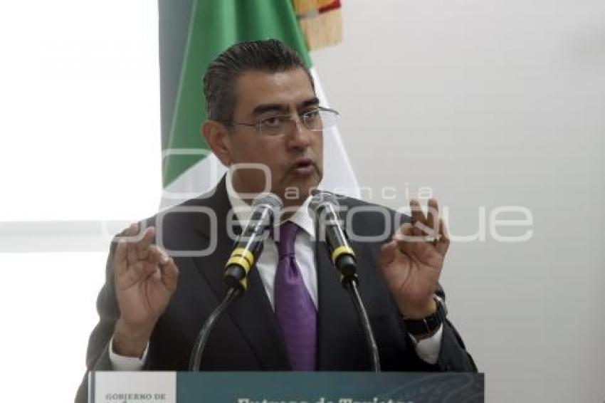 SERGIO SALOMÓN CÉSPEDES