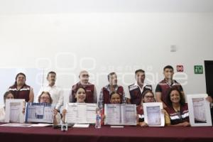 SIGAMOS HACIENDO HISTORIA . TONANTZIN FERNÁNDEZ