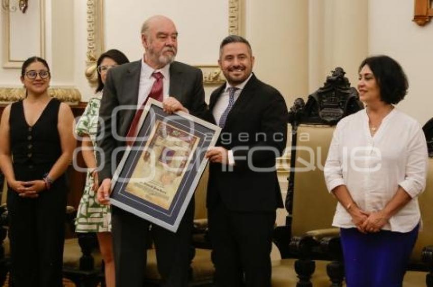 GOBIERNO MUNICIPAL . CÉDULA REAL