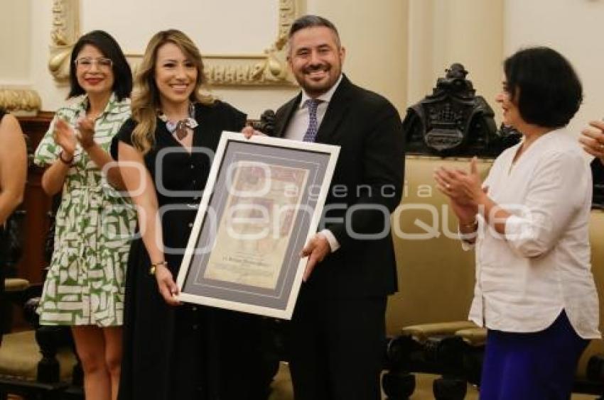 GOBIERNO MUNICIPAL . CÉDULA REAL