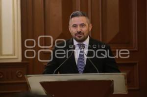 ADÁN DOMÍNGUEZ