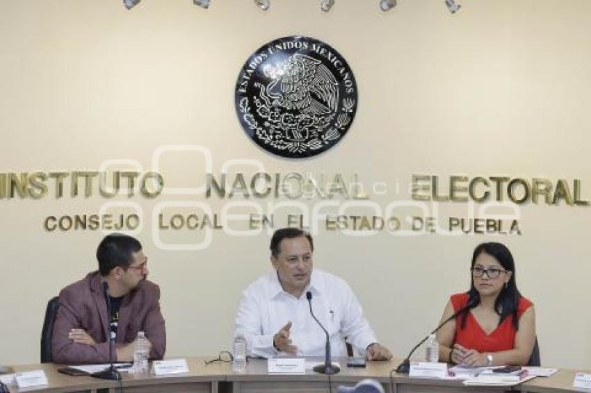 INE . SESIÓN EXTRAORDINARIA